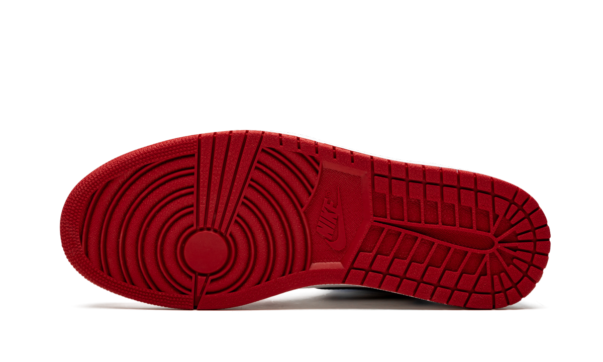 Jordan 1 Retro High Fearless UNC Chicago