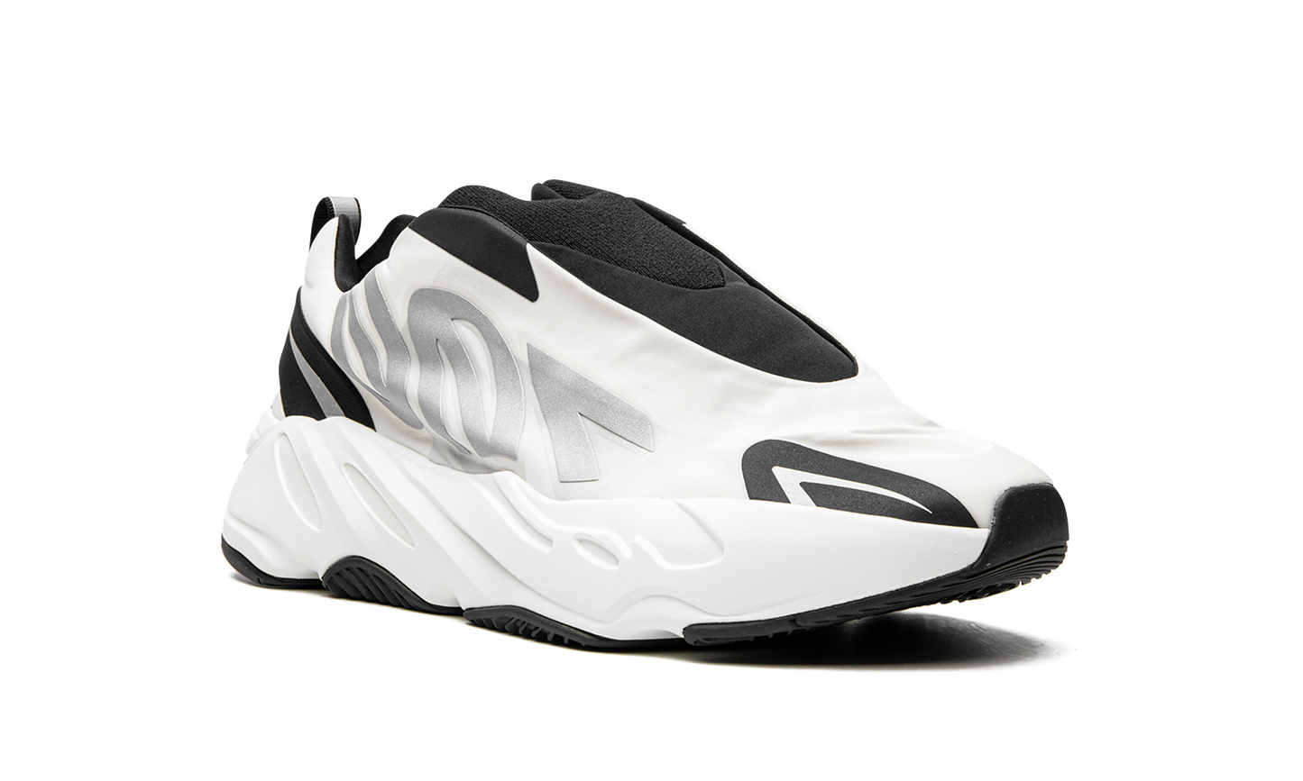 adidas Yeezy Boost 700 MNVN Laceless Analog