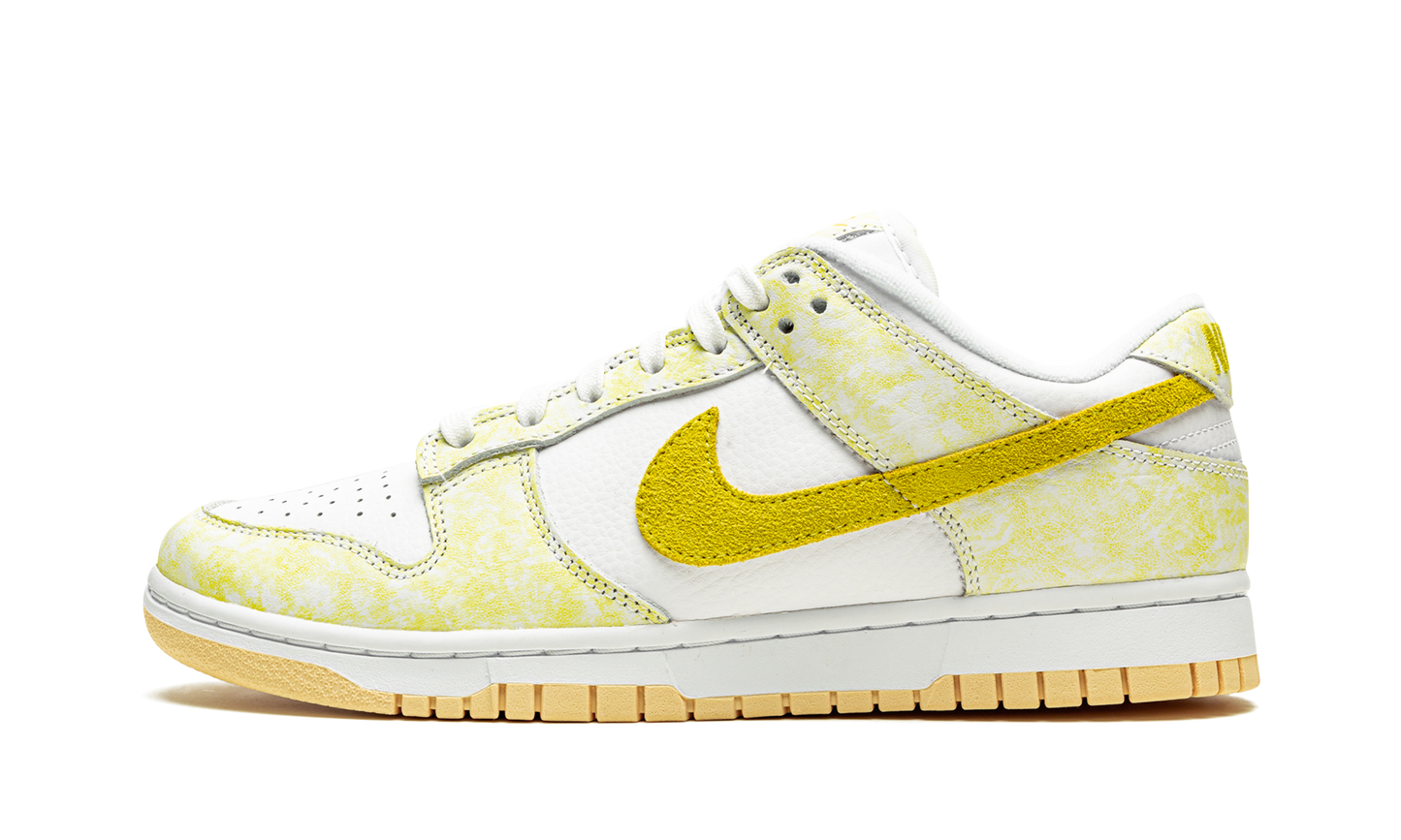 Nike Dunk Low Yellow Strike (Women's)