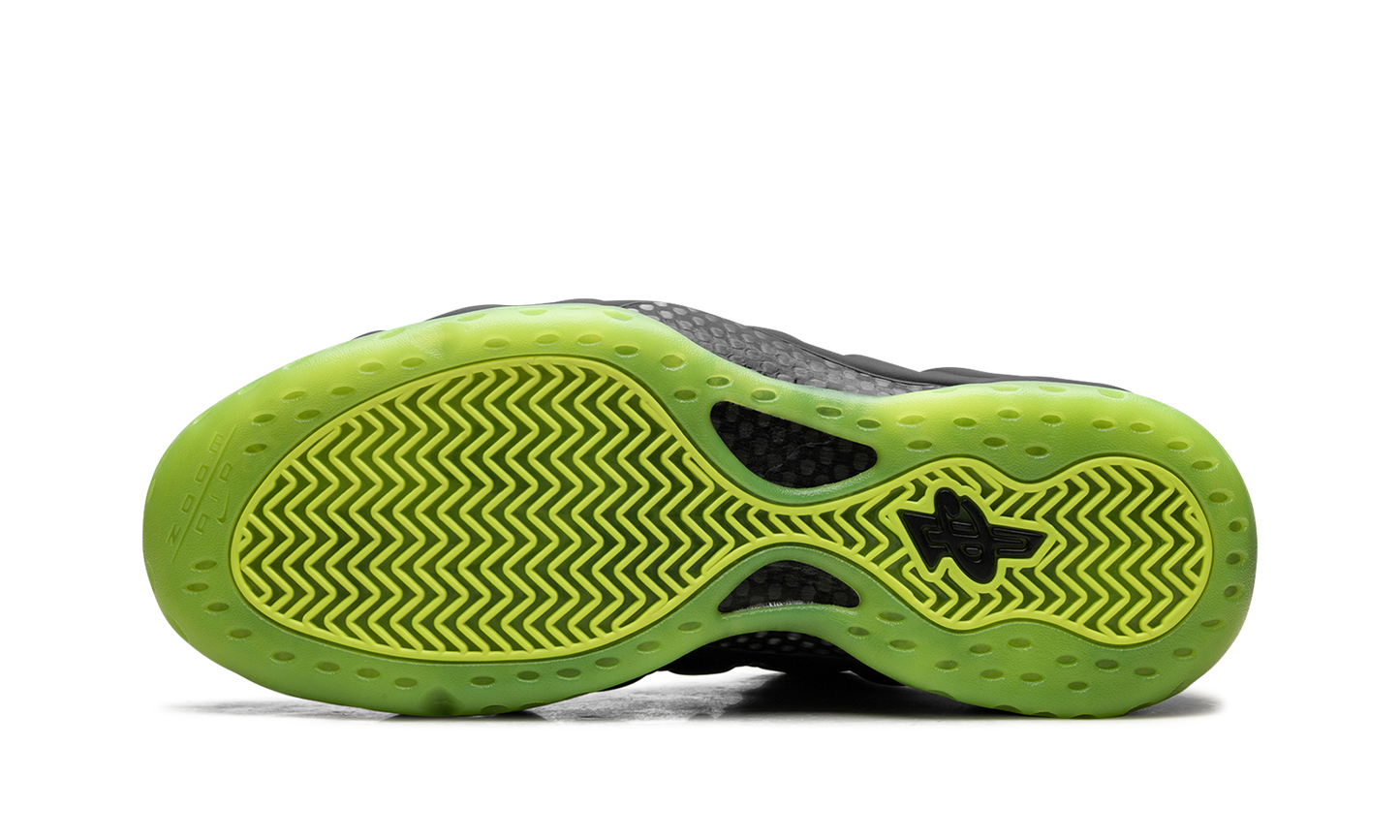 Nike Air Foamposite One Black Volt
