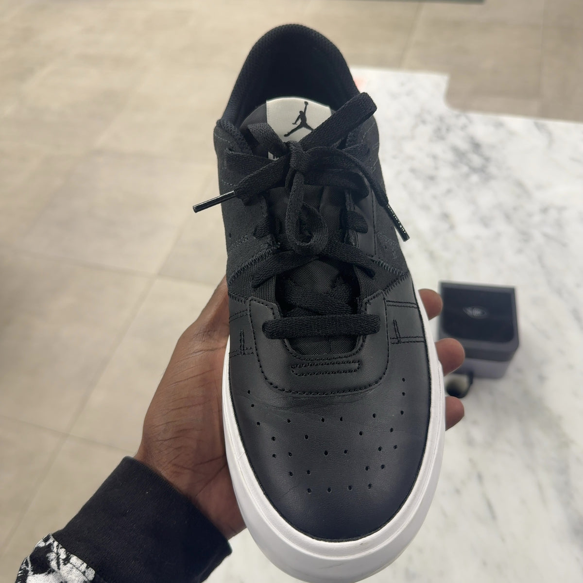 Jordan Series .01 Dear Mike Anthracite