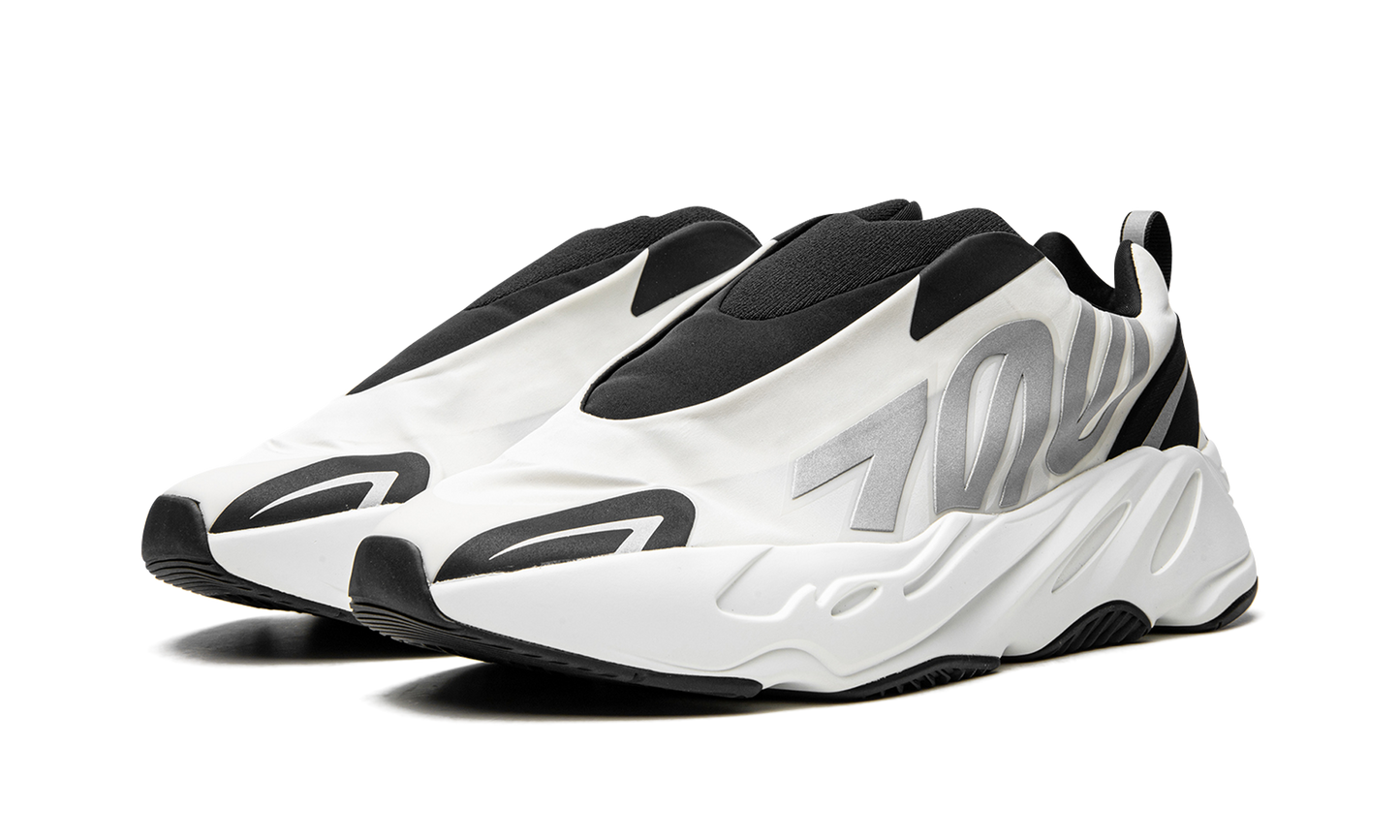 adidas Yeezy Boost 700 MNVN Laceless Analog