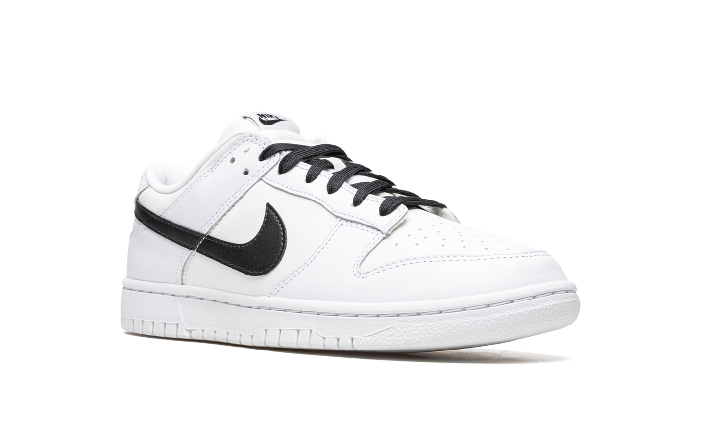 Nike Dunk Low Reverse Panda