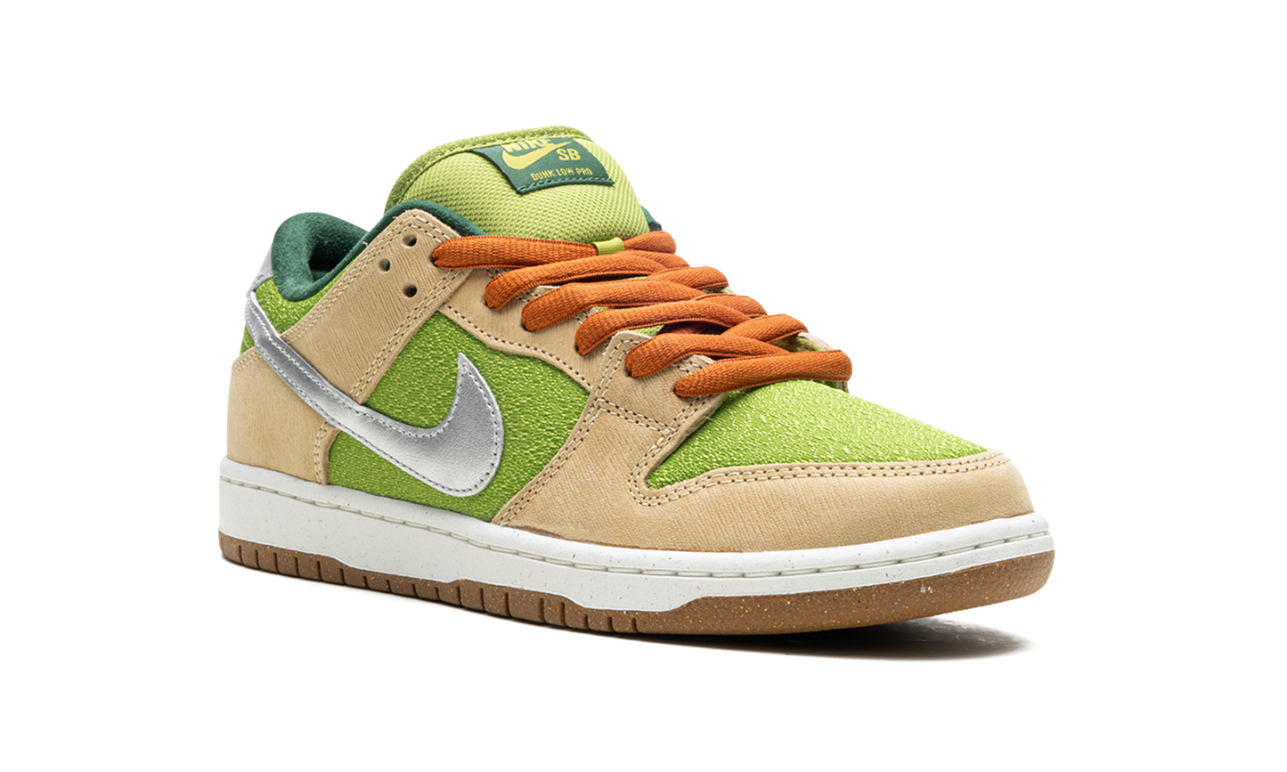 Nike SB Dunk Low Escargot