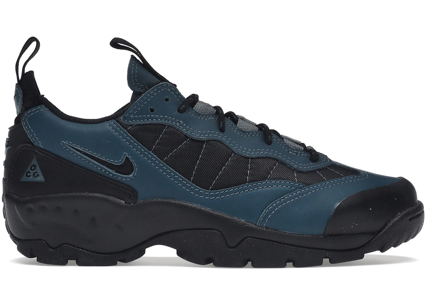Nike ACG Air Mada Low Ash Green