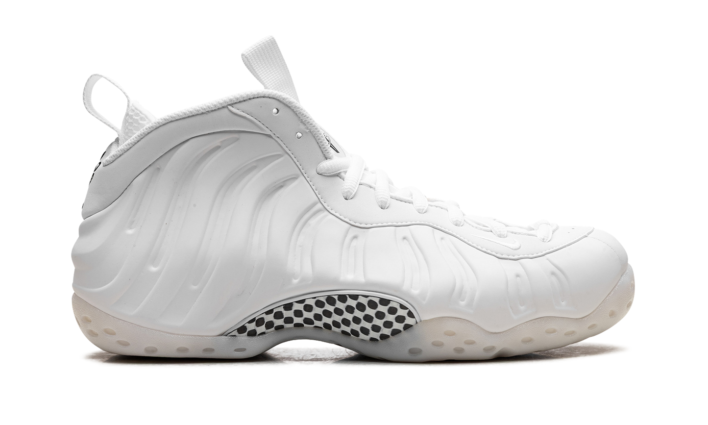 Nike Air Foamposite One Triple White
