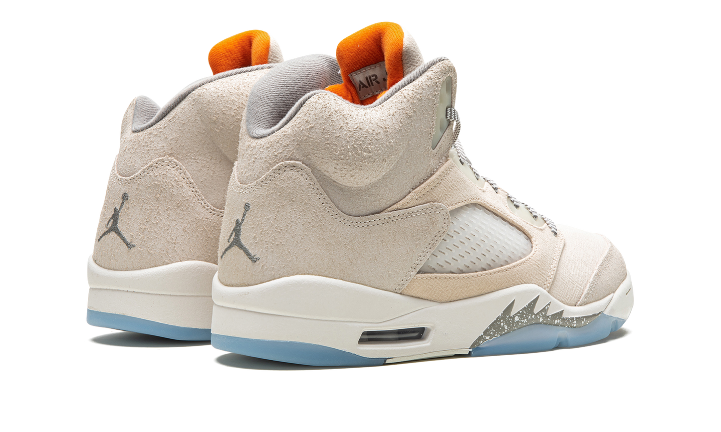 Jordan 5 Retro SE Craft Light Orewood Brown