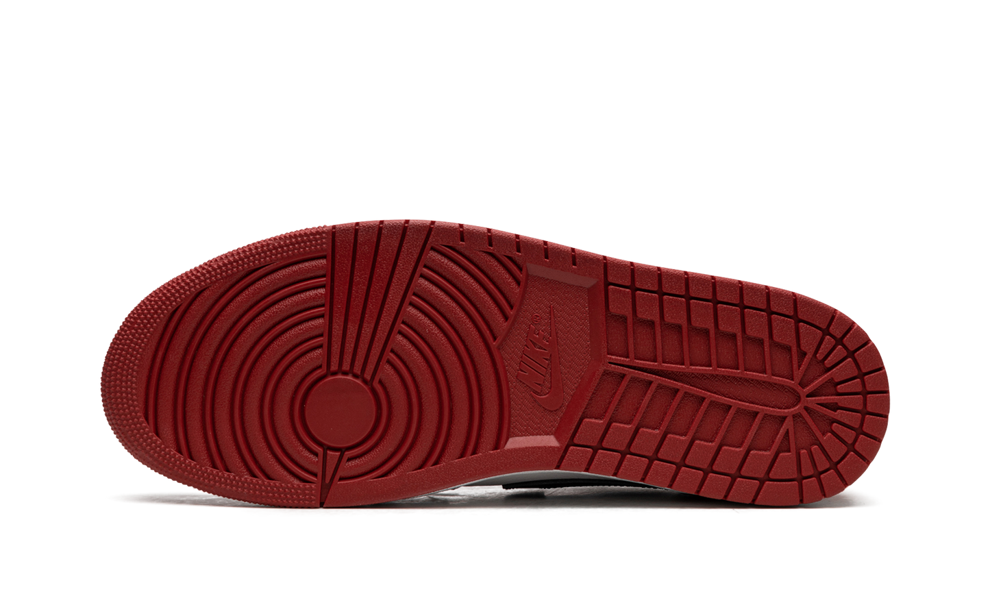 Jordan 1 Retro Low OG Black Toe (2023)