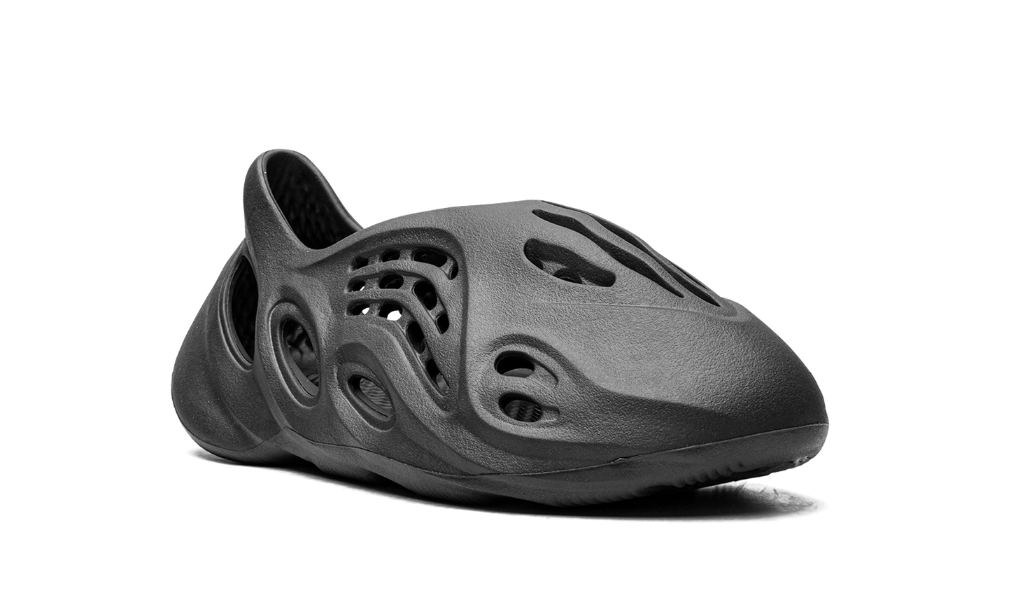 adidas Yeezy Foam RNR Onyx