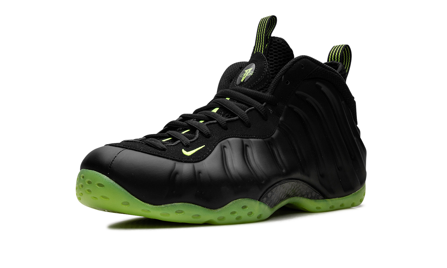Nike Air Foamposite One Black Volt