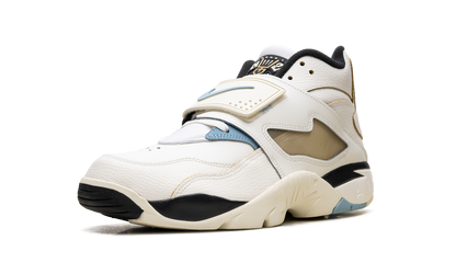 Nike Air Diamond Turf Must Be the Money