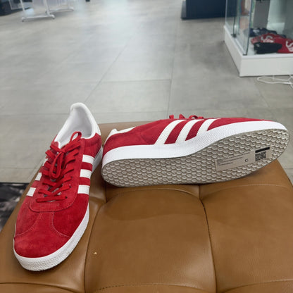 adidas Gazelle Scarlet/White/Gold Metallic