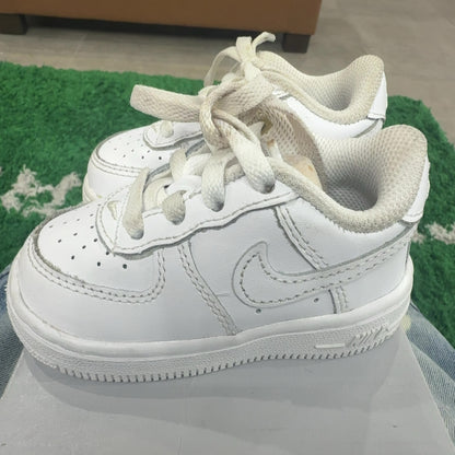 Nike Air Force 1 Low LE Triple White (TD)