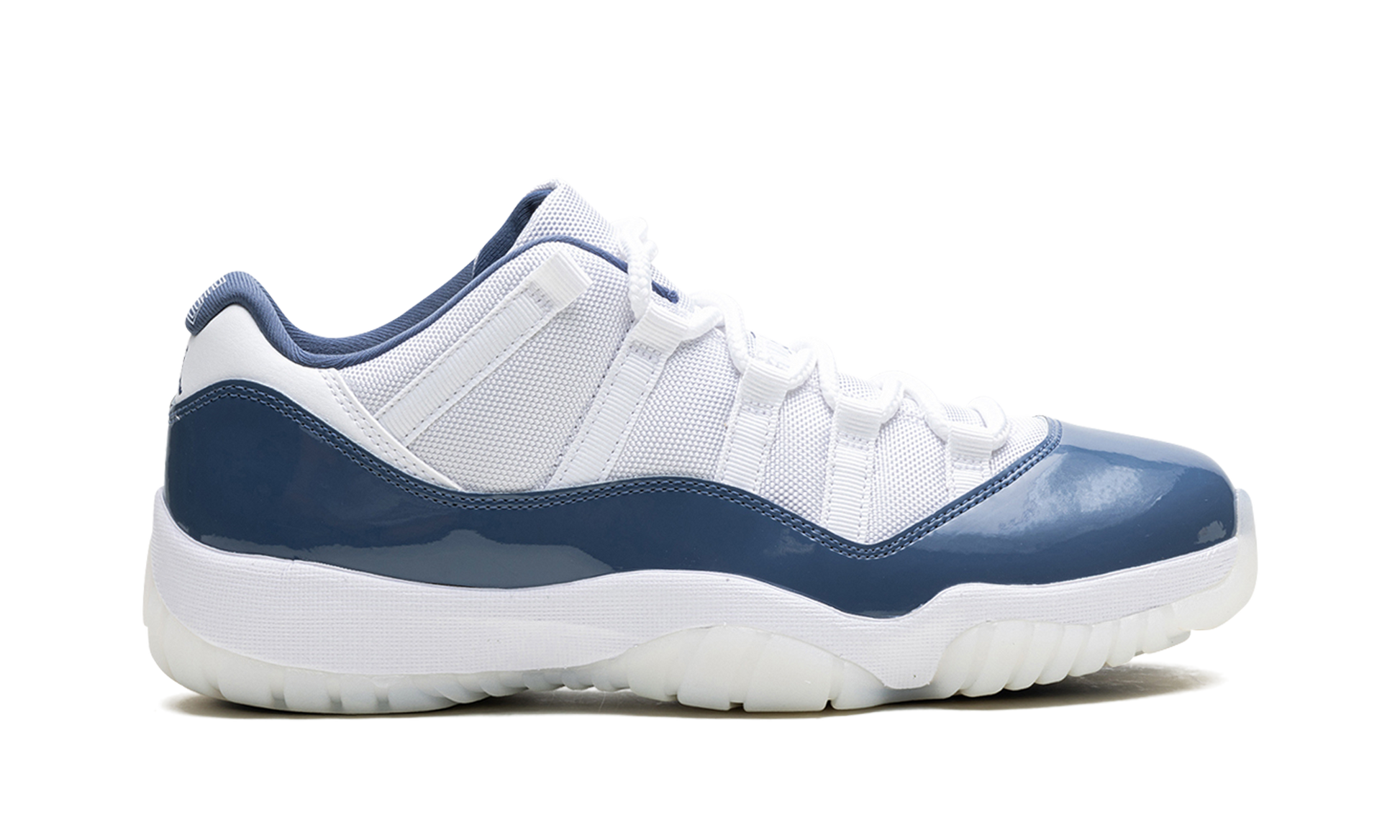 Jordan 11 Retro Low Diffused Blue