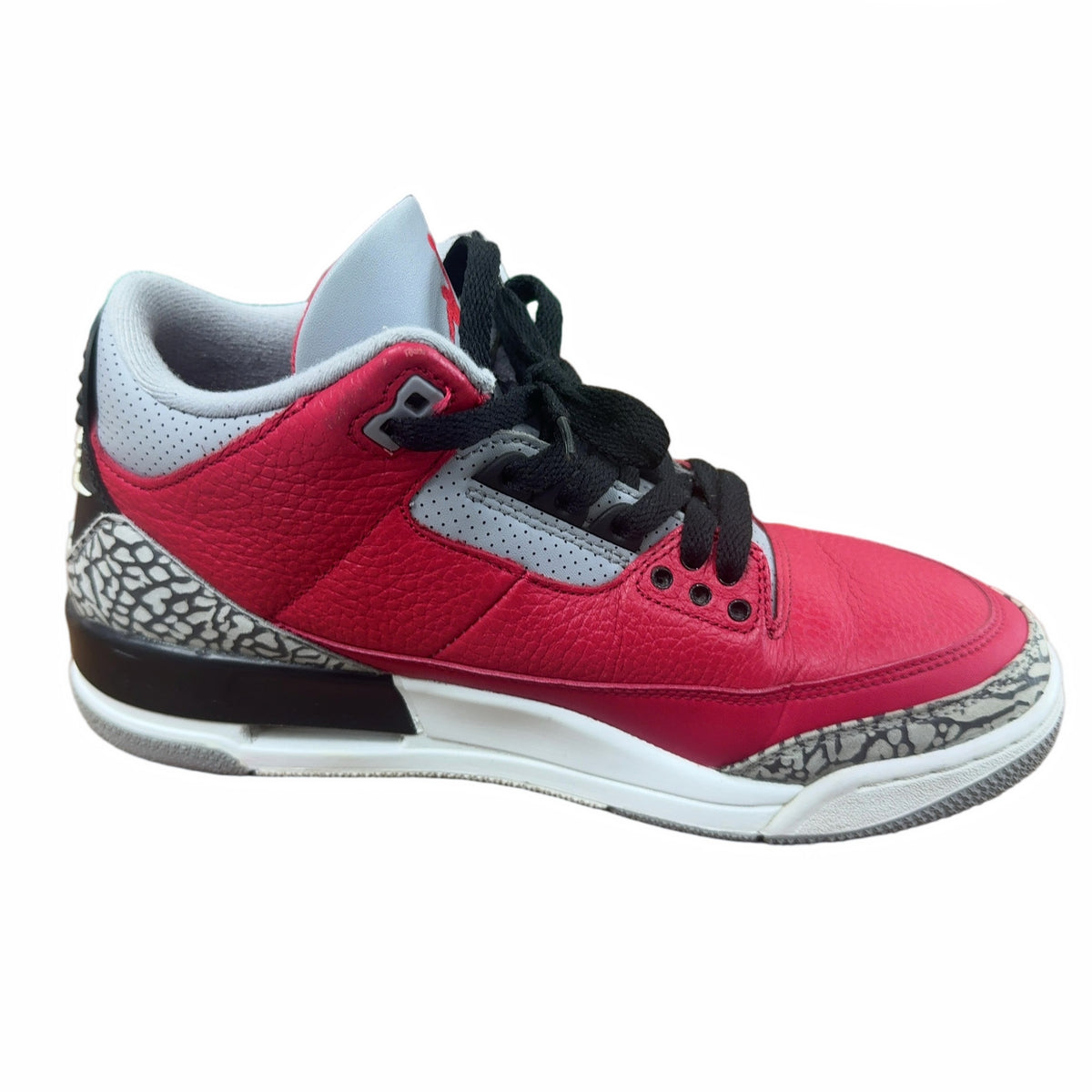 Jordan 3 Retro SE Unite