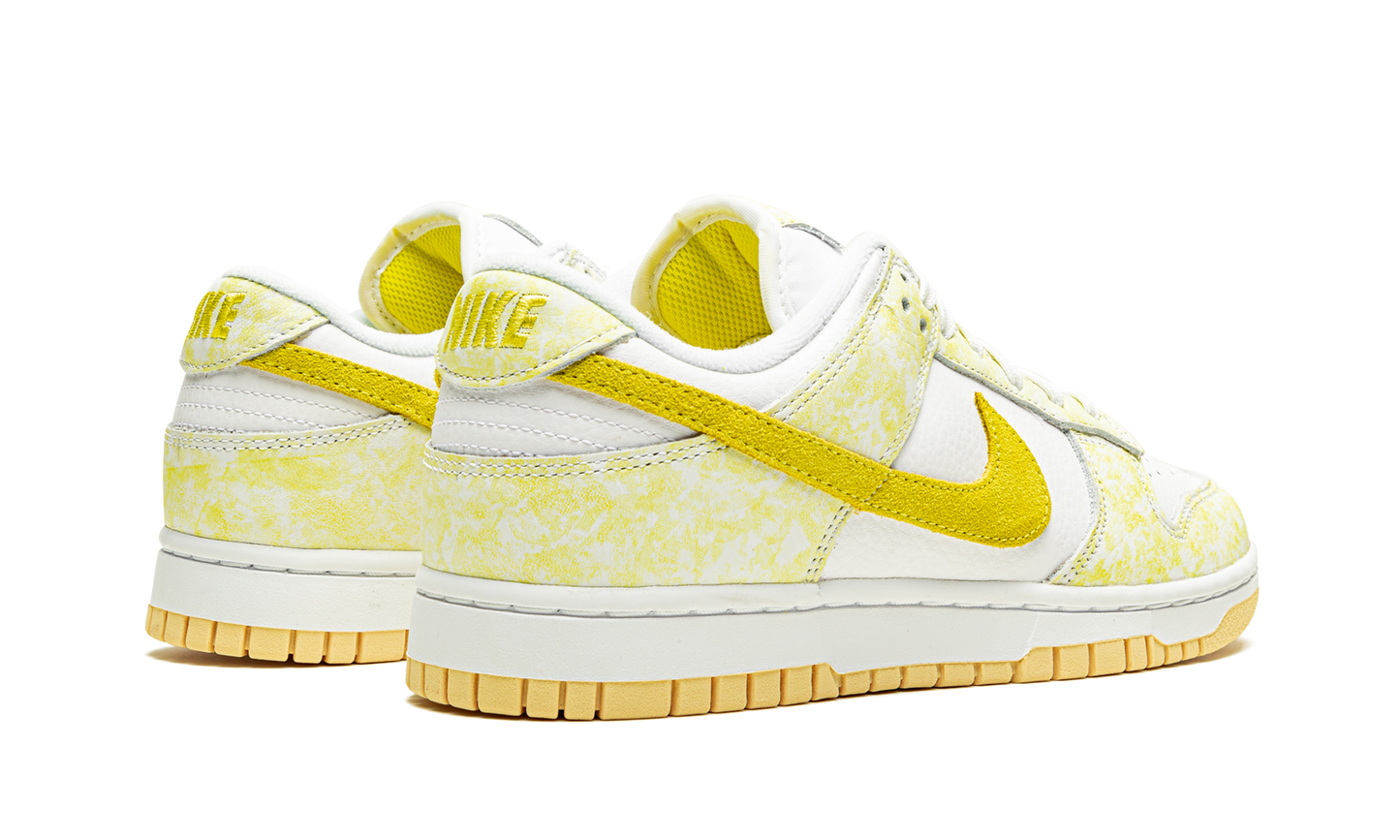 Nike Dunk Low Yellow Strike (Women's)