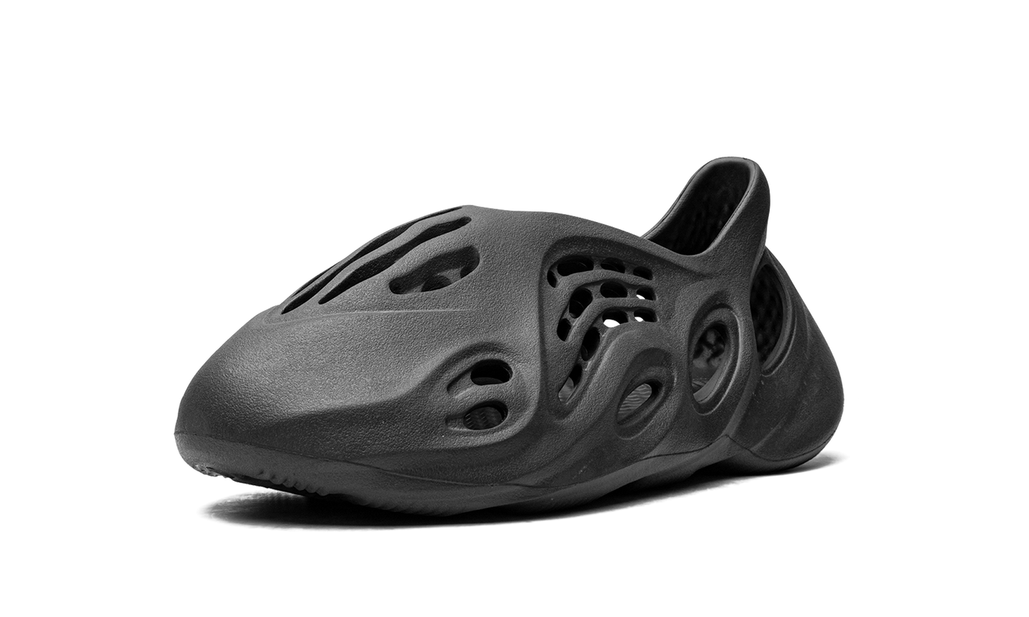 adidas Yeezy Foam RNR Onyx