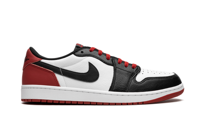 Jordan 1 Retro Low OG Black Toe (2023)