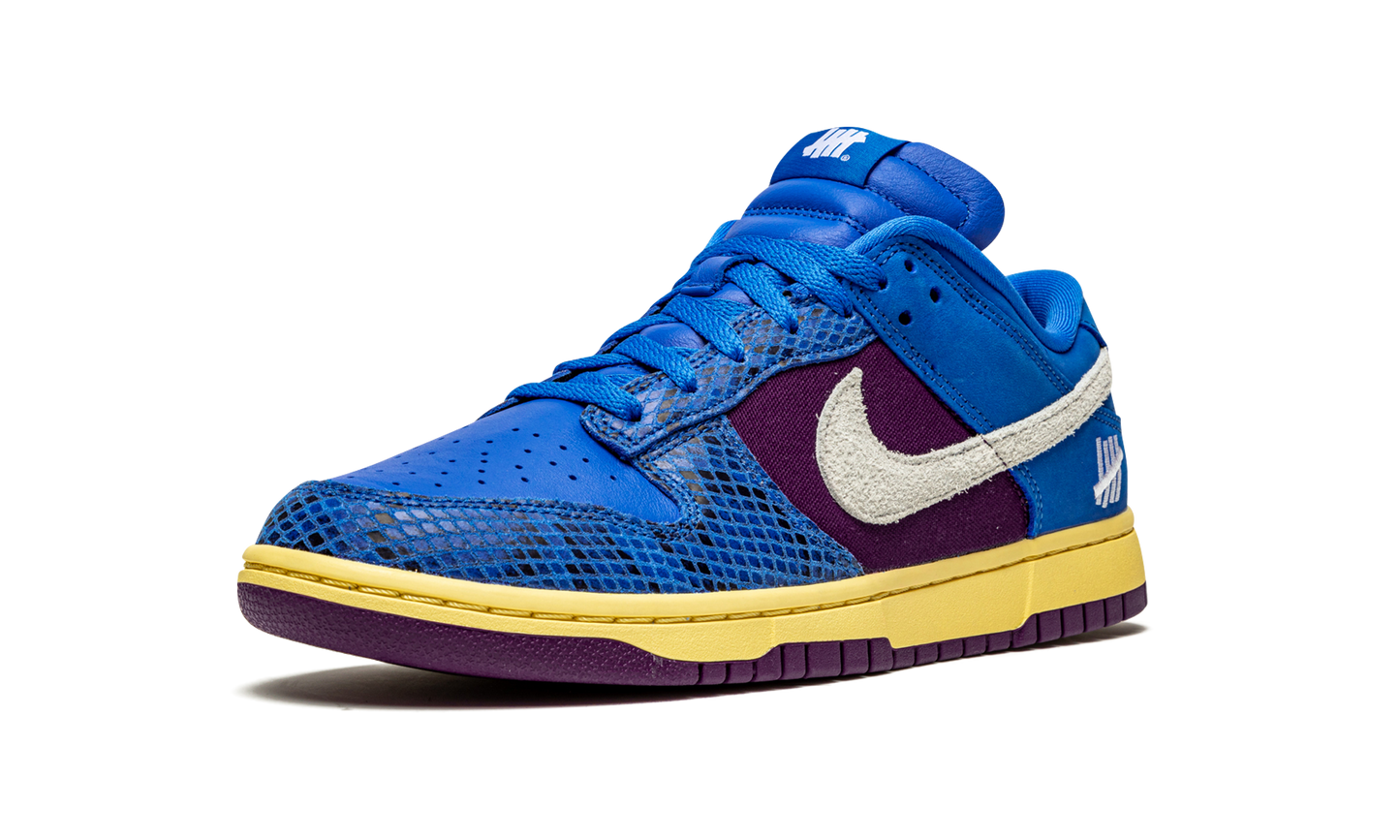 Nike Dunk Low Undefeated 5 On It Dunk vs. AF1