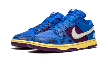 Nike Dunk Low Undefeated 5 On It Dunk vs. AF1