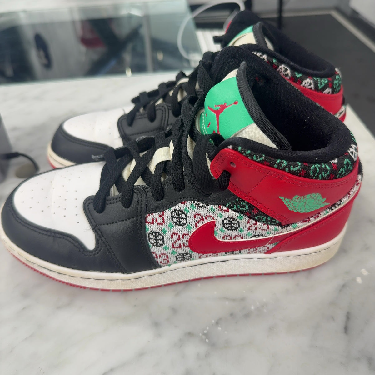 Jordan 1 Mid SE Ugly Christmas Sweater (GS)