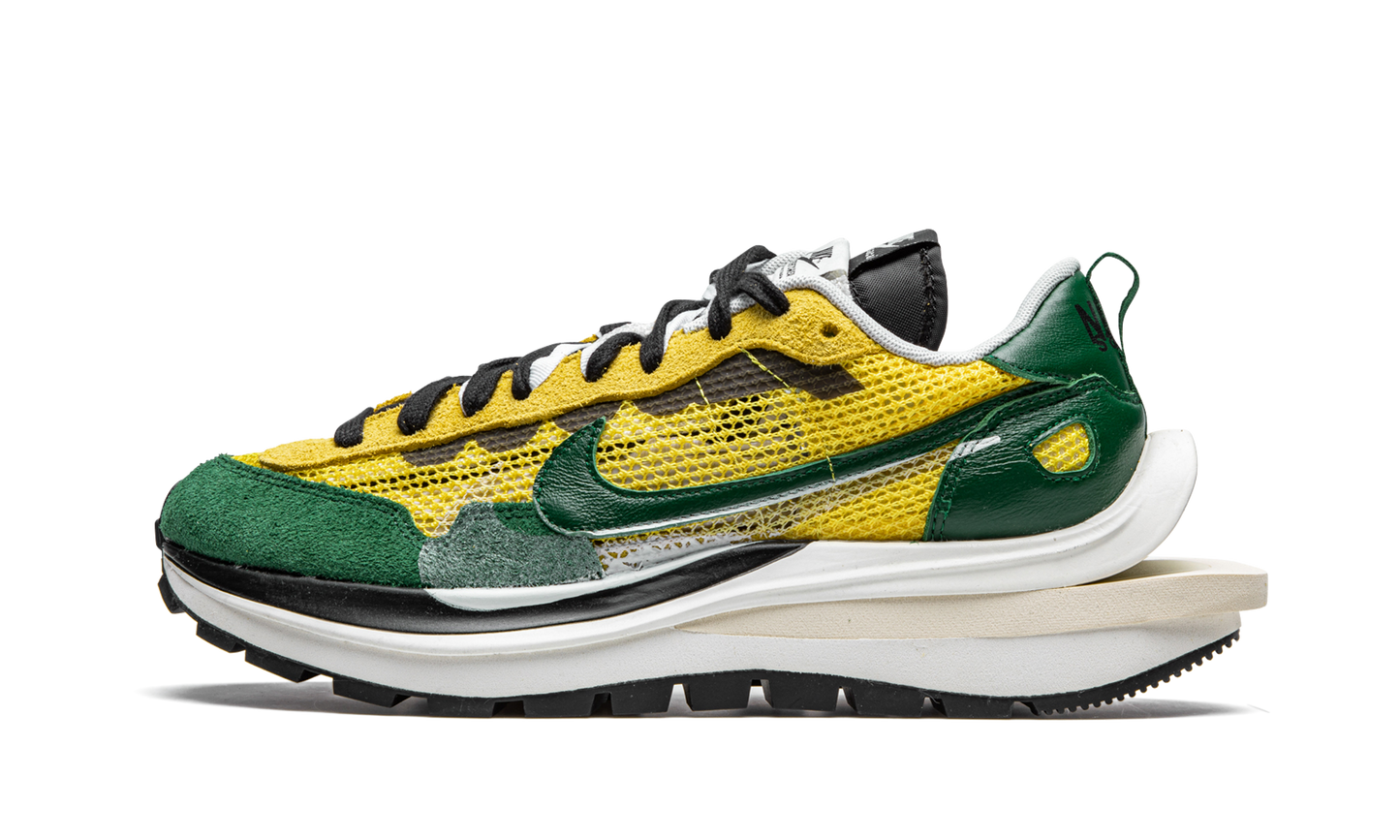 Nike Vaporwaffle sacai Tour Yellow Stadium Green