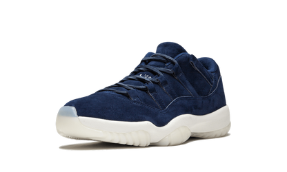 Jordan 11 Retro Low Derek Jeter RE2PECT