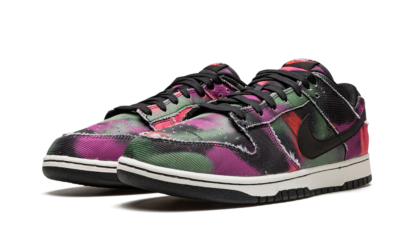 Nike Dunk Low Graffiti Pink