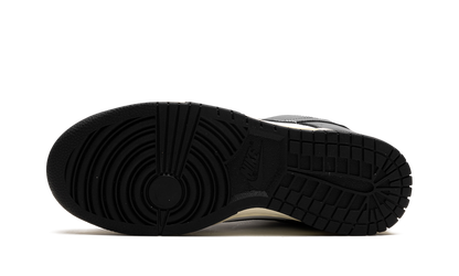Nike Dunk Low Vintage Panda (Women's)