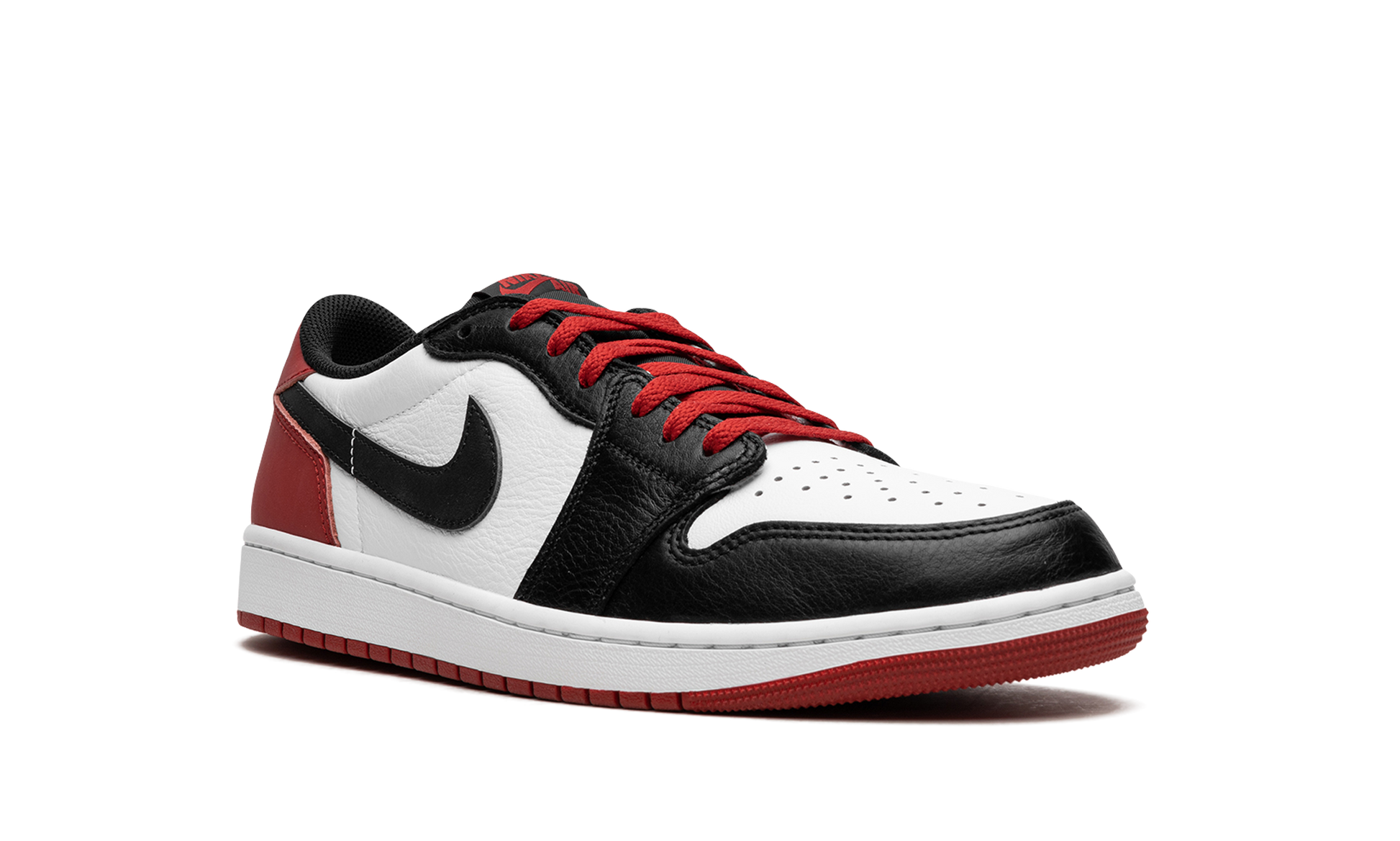 Jordan 1 Retro Low OG Black Toe (2023)