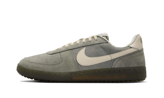 Nike Field General Light Army Natural