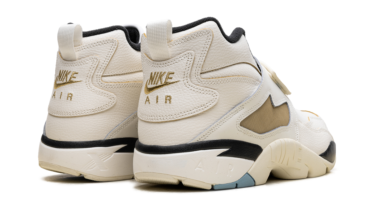 Nike Air Diamond Turf Must Be the Money