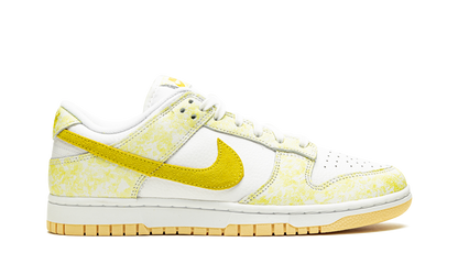 Nike Dunk Low Yellow Strike (Women's)