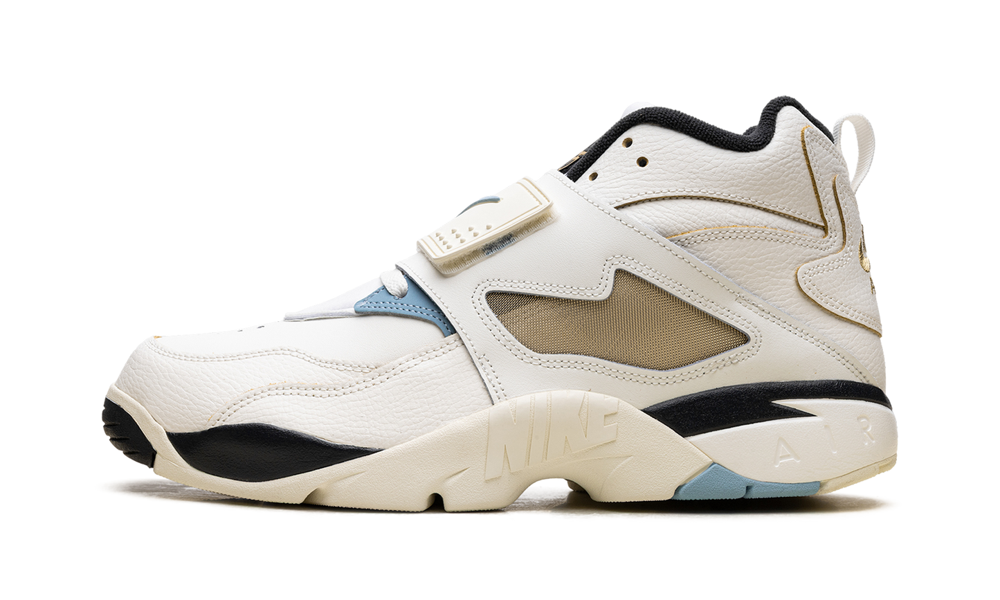 Nike Air Diamond Turf Must Be the Money