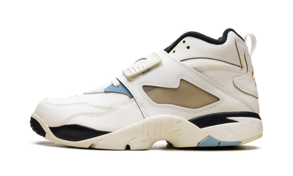 Nike Air Diamond Turf Must Be the Money