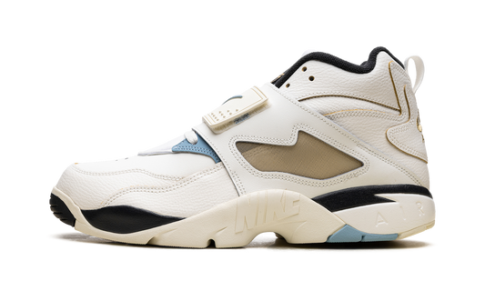 Nike Air Diamond Turf Must Be the Money