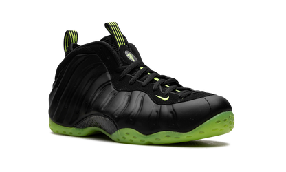 Nike Air Foamposite One Black Volt
