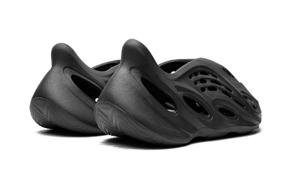adidas Yeezy Foam RNR Onyx