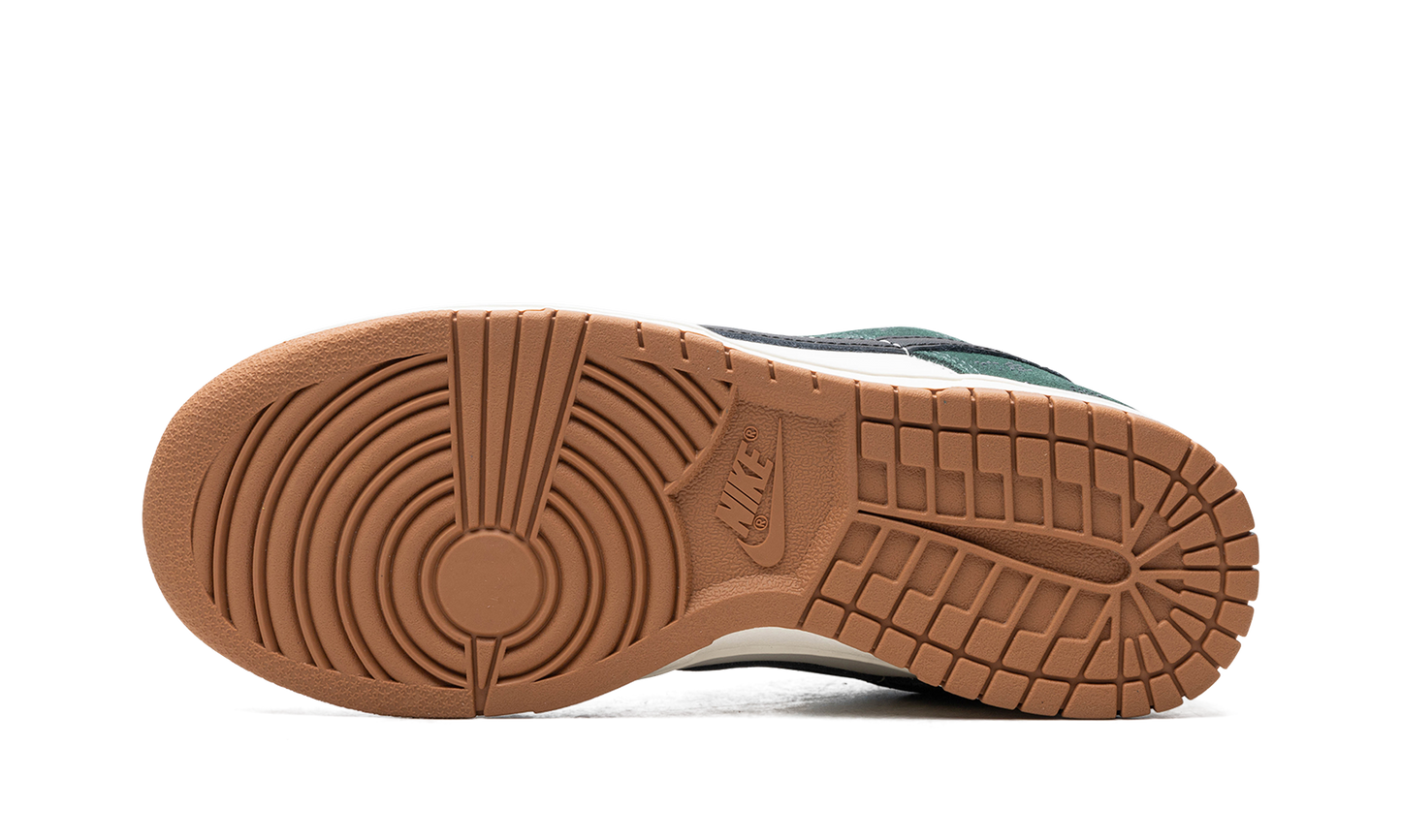 Nike Dunk Low Green Snake (Women's)
